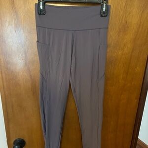 Areopostle medium purple leggings